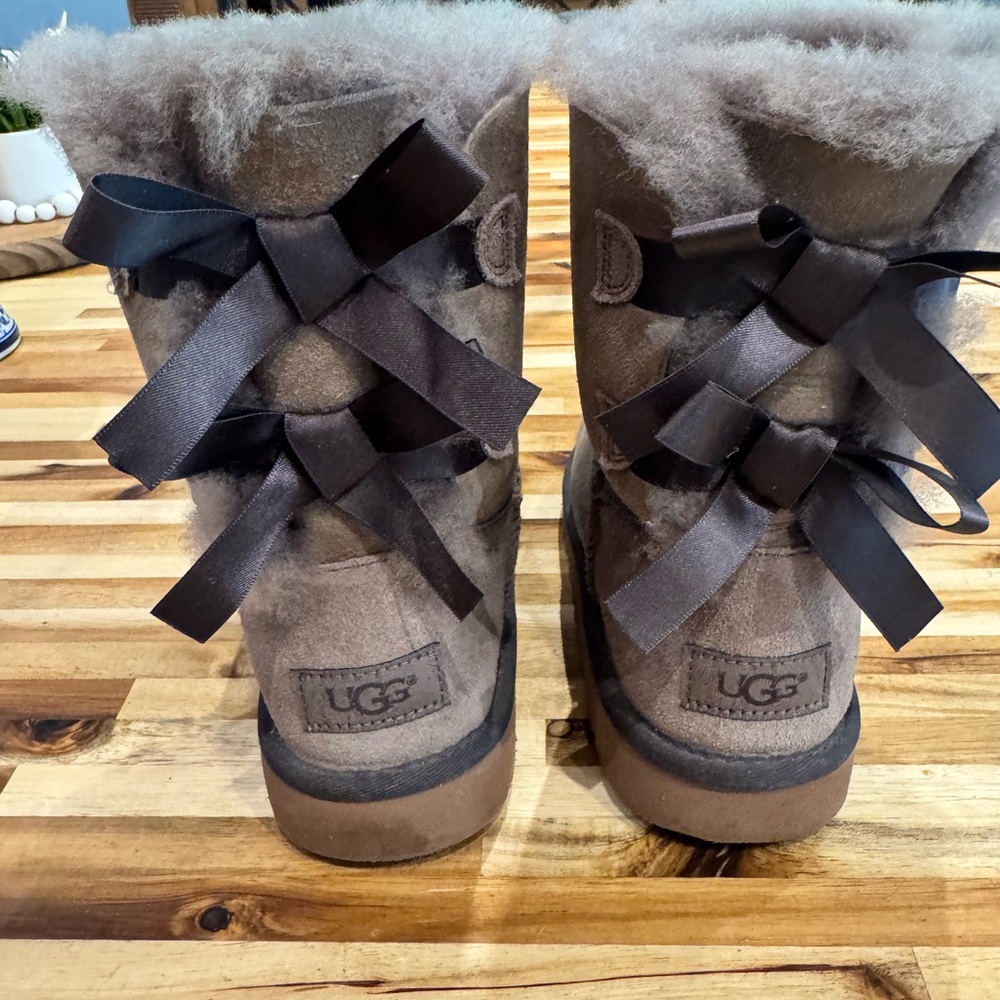 Ugg Bailey Button Storm Gray Shearling Boots - image 5